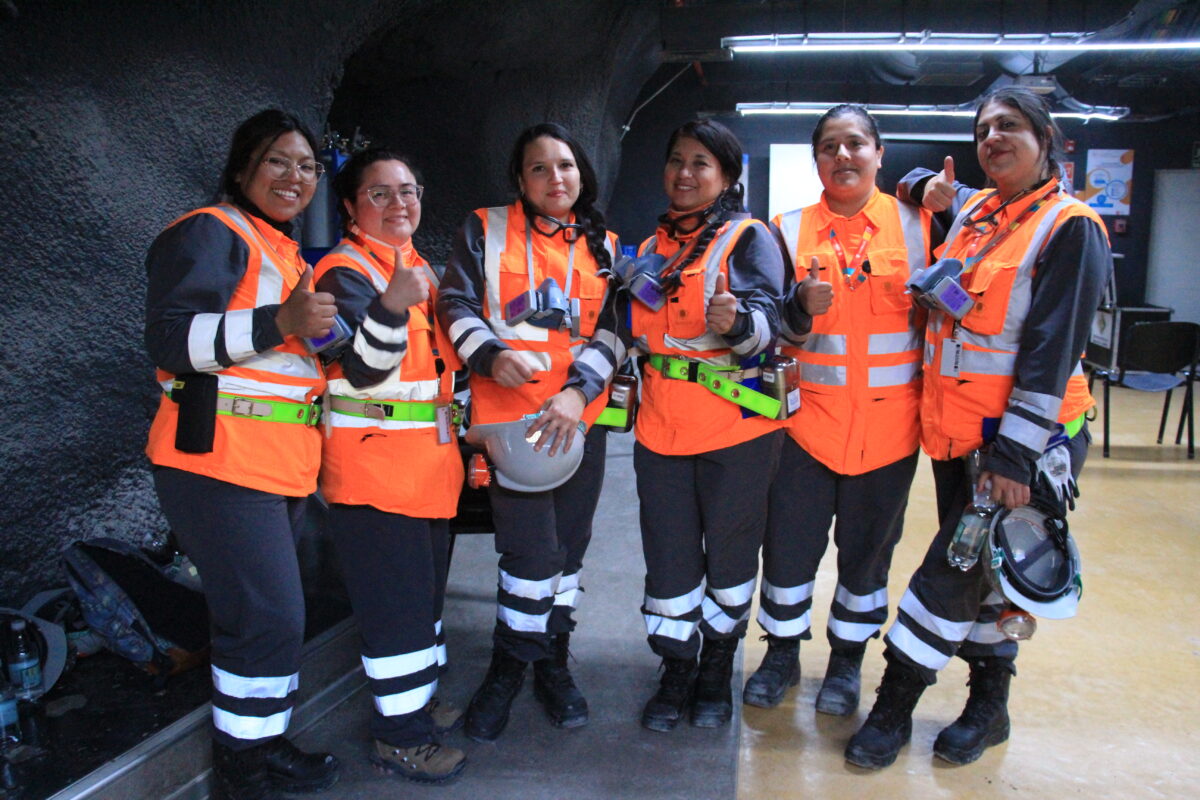 Hito histórico en Codelco: Chuquicamata Subterránea alcanzó 40% de dotación femenina en sus operaciones Hito histórico en Codelco: Chuquicamata Subterránea alcanzó 40% de dotación femenina en sus operaciones