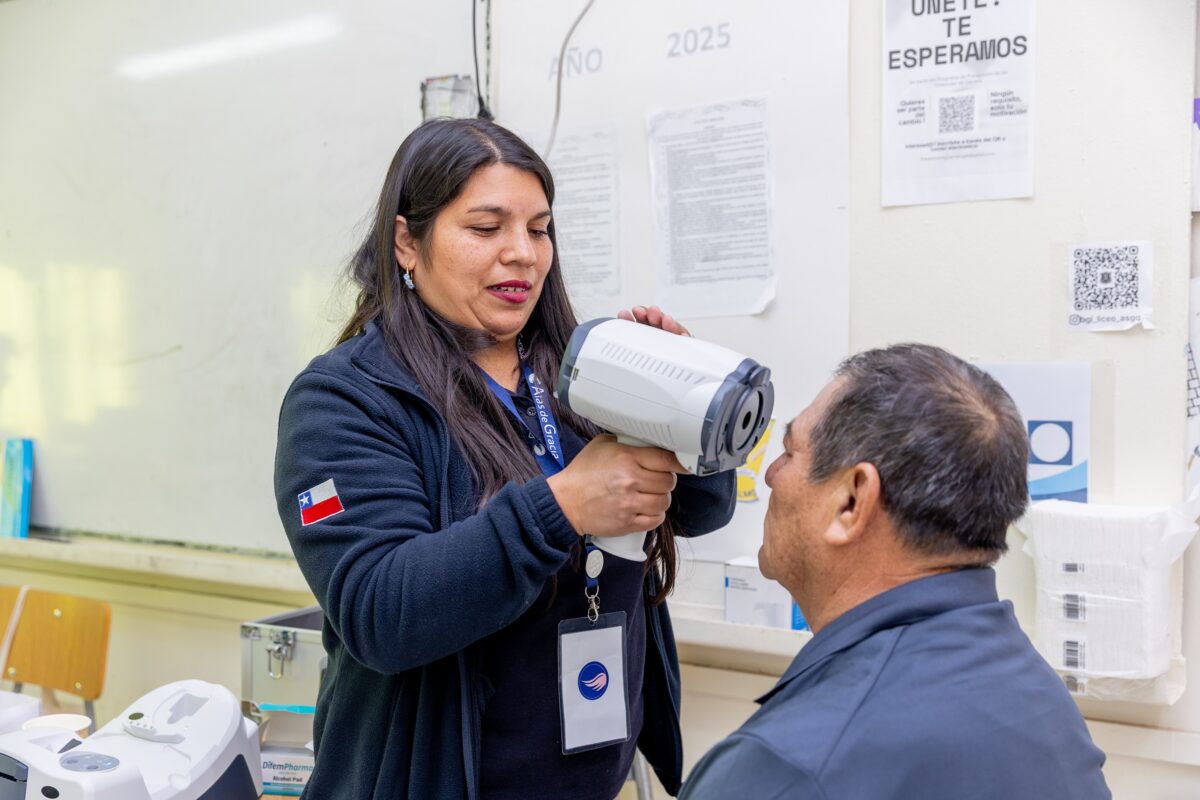 Más de 900 vecinos de Pica y Pozo Almonte recibieron atención especializada en operativo médico Más de 900 vecinos de Pica y Pozo Almonte recibieron atención especializada en operativo médico