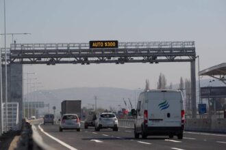 ¡Atención Conductores! Nuevo Sistema de Cobro en Autopistas: Adiós al PDUI, Bienvenido el Pago Tardío de Transacciones