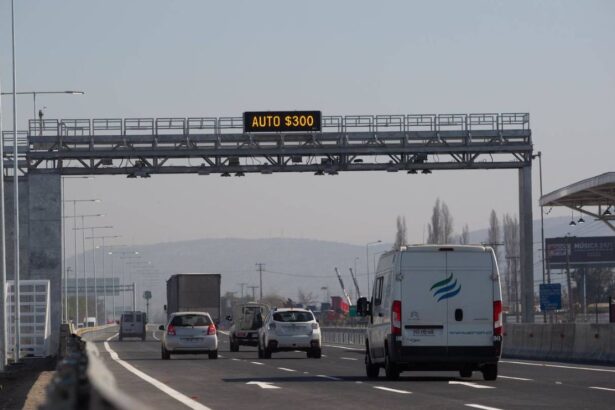 ¡Atención Conductores! Nuevo Sistema de Cobro en Autopistas: Adiós al PDUI, Bienvenido el Pago Tardío de Transacciones