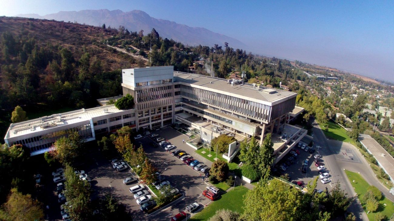 **"Oportunidades de Empleo en Dipreca: Sueldos de Hasta $3,2 Millones en el Hospital de Carabineros de Chile"**