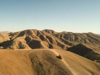 **"Descubrimiento Revolucionario: Marimaca Copper Destapa Potencial de Clase Mundial en Pampa Medina con Intersecciones de Cobre Extraordinarias"**