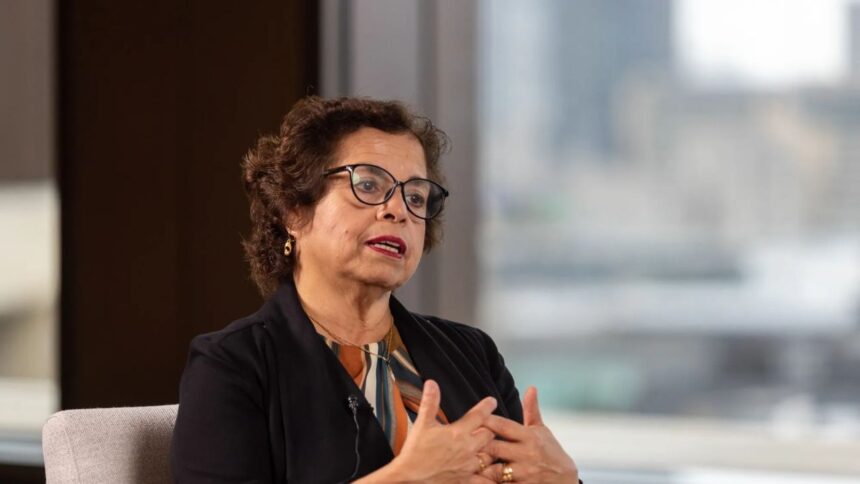 Ministra de Minería Avala Acuerdo Codelco-SQM para Producción de Litio en Atacama Frente a Críticas Políticas