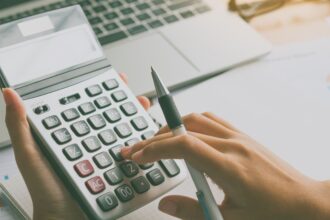 Accede Gratis al Informe de Deudas del Sistema Financiero: Guía Completa para Consultar tus Compromisos con Bancos