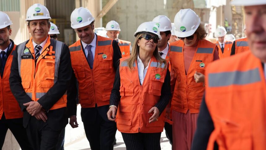 Reyes de Bélgica Exploran Innovación en Planta de Litio SQM de Chile: Un Impulso a la Sostenibilidad y la Electromovilidad