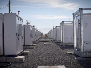 Chile Lidera la Revolución del Almacenamiento Energético con Sistemas BESS para una Matriz más Sostenible y Eficiente