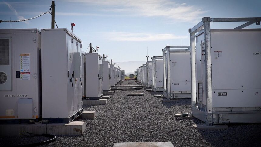 Chile Lidera la Revolución del Almacenamiento Energético con Sistemas BESS para una Matriz más Sostenible y Eficiente
