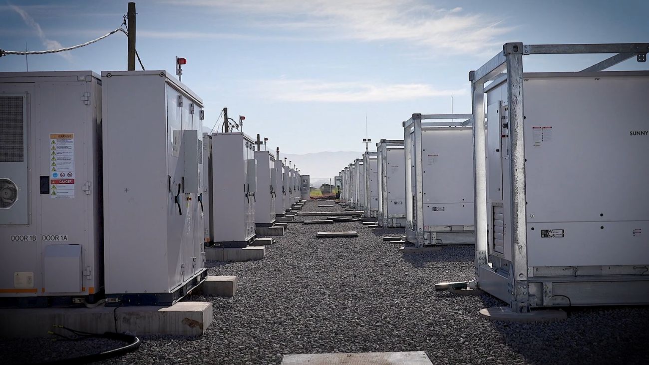 Chile Lidera la Revolución del Almacenamiento Energético con Sistemas BESS para una Matriz más Sostenible y Eficiente