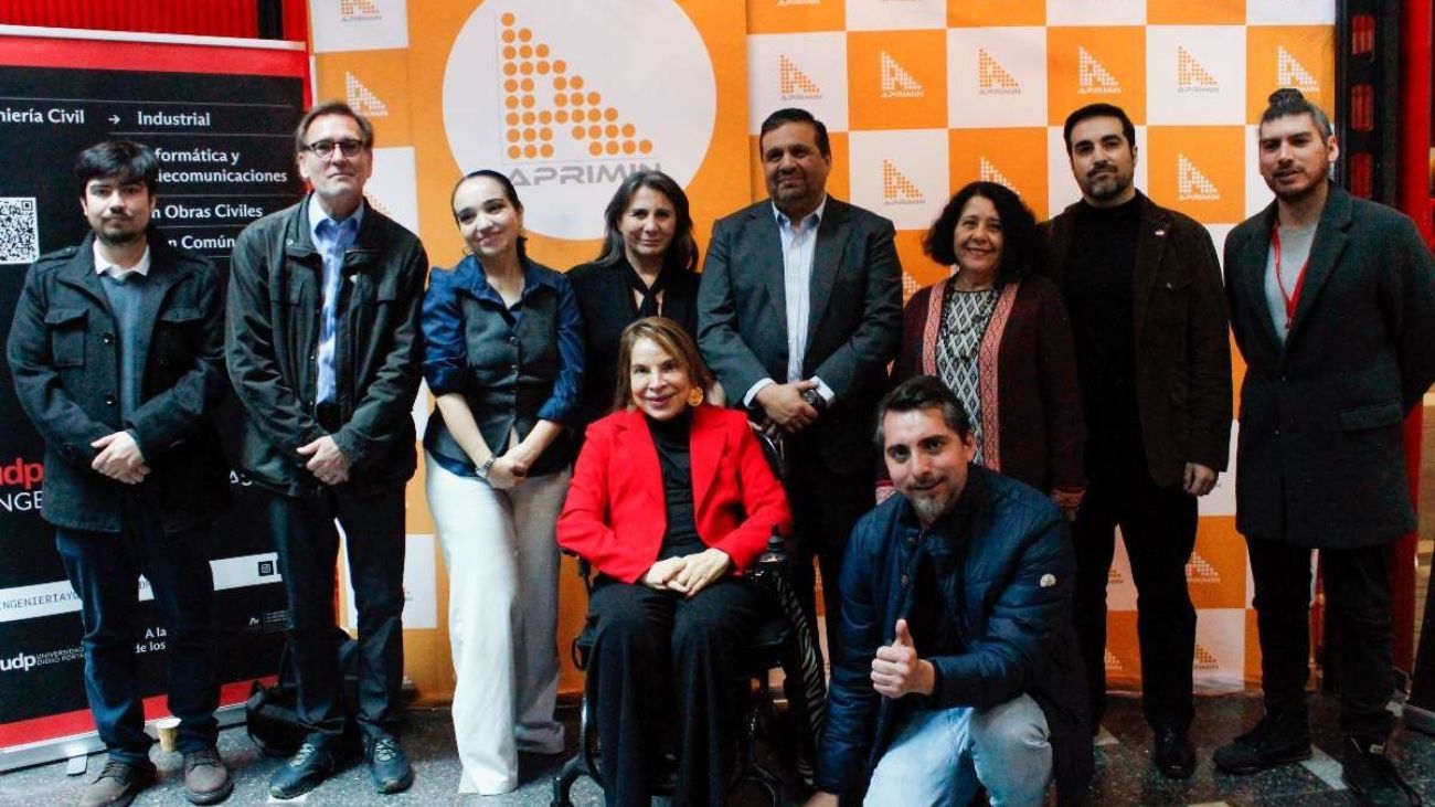 Urock y Fundación MinInnova congregan a miles en Universidad Diego Portales: un enfoque en sostenibilidad y diversidad minera