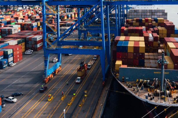 Exportaciones chilenas marcan récord de US$52.817 millones en primer semestre impulsadas por minería y servicios