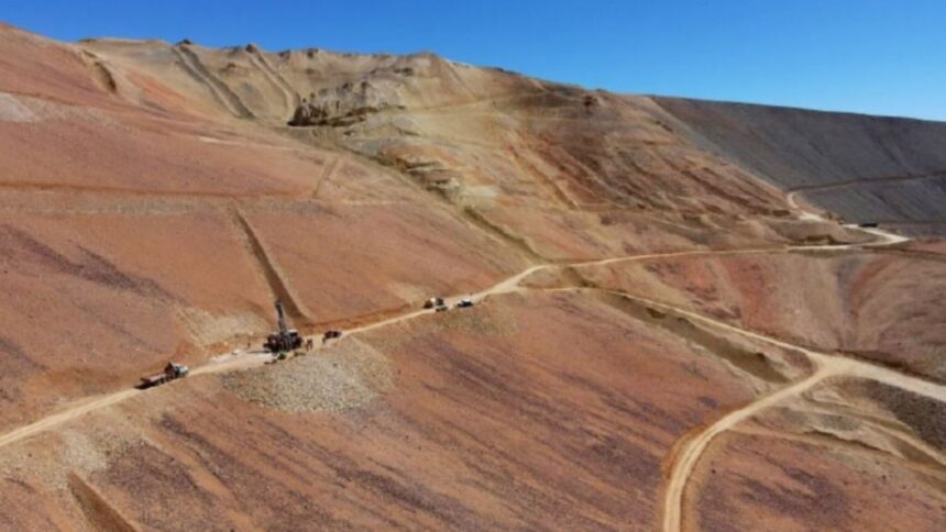 ATEX Resources descubre extensa mineralización de cobre en Proyecto Valeriano, Chile: Intercepta 104 metros de 1,06% CuEq