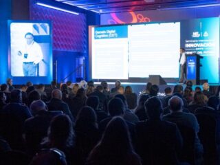 Seminario en Antofagasta destaca Innovación y Tecnología en la Minería: Más de 350 Expertos Discuten el Futuro del Sector