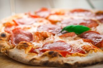 Descubre las Mejores Ofertas del Día Nacional de la Pizza en Chile: Promociones Exclusivas en Papa Johns, Sbarro y Más