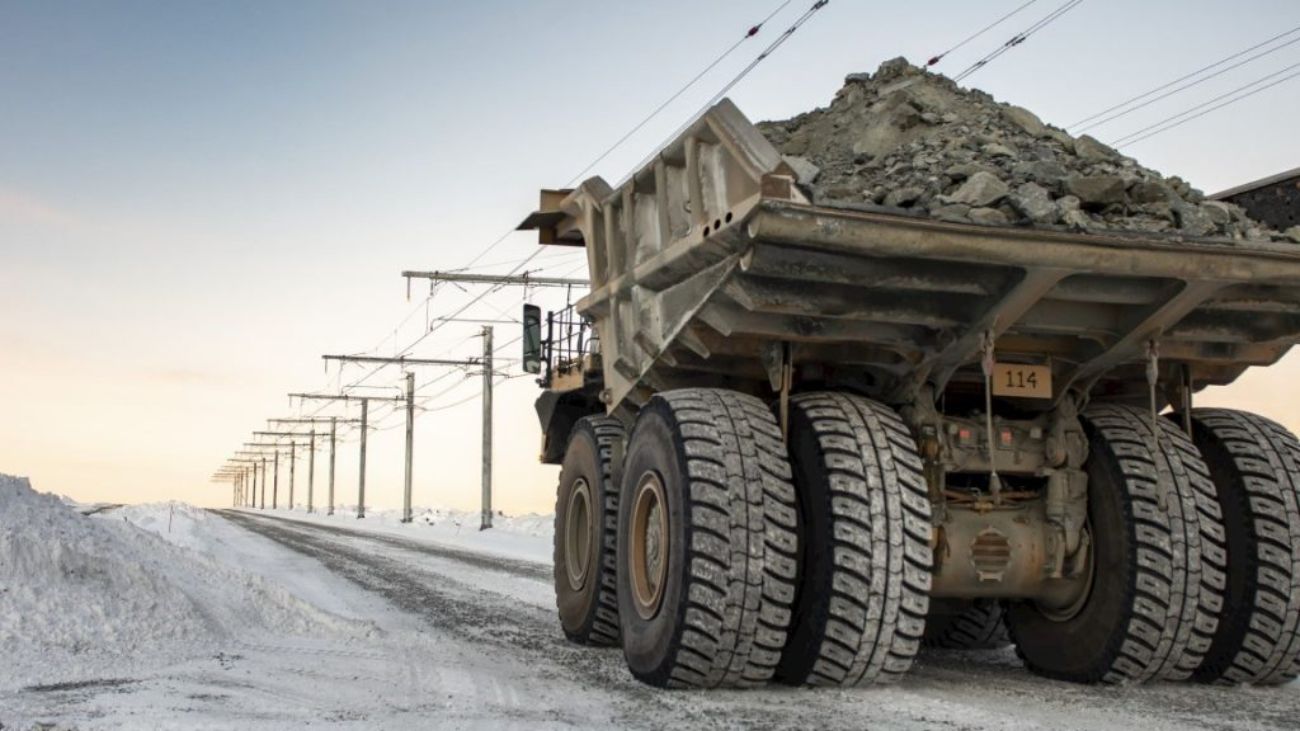 Tecnología Trolley Assist en Chile logra reducción del 97,6% en emisiones de CO₂ en camiones mineros y promueve eficiencia operativa