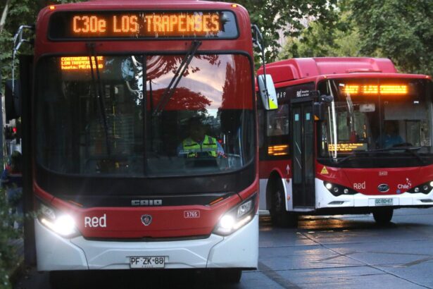 Descuento del 50% en Transporte Público para Adultos Mayores en Chile: Cómo Acceder a Este Beneficio