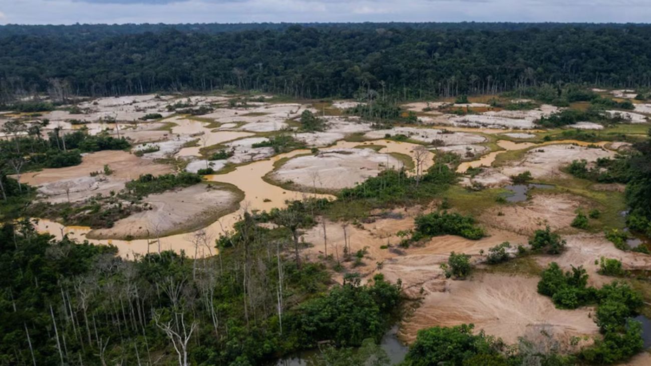 Gobierno de Perú enfrenta la minería ilegal: Nueva ley promete mayor seguridad y desarrollo regional