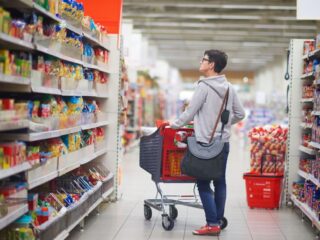 Supermercados y Malls Abiertos Este Feriado de la Virgen del Carmen: ¿Qué Saber?