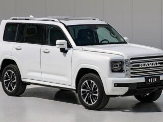 Esta SUV china robusta, con más de 180 CV y conducción semiautónoma va por la Toyota SW4