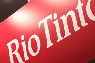 Fuerte impulso del mineral de hierro y envíos de Rio Tinto Group