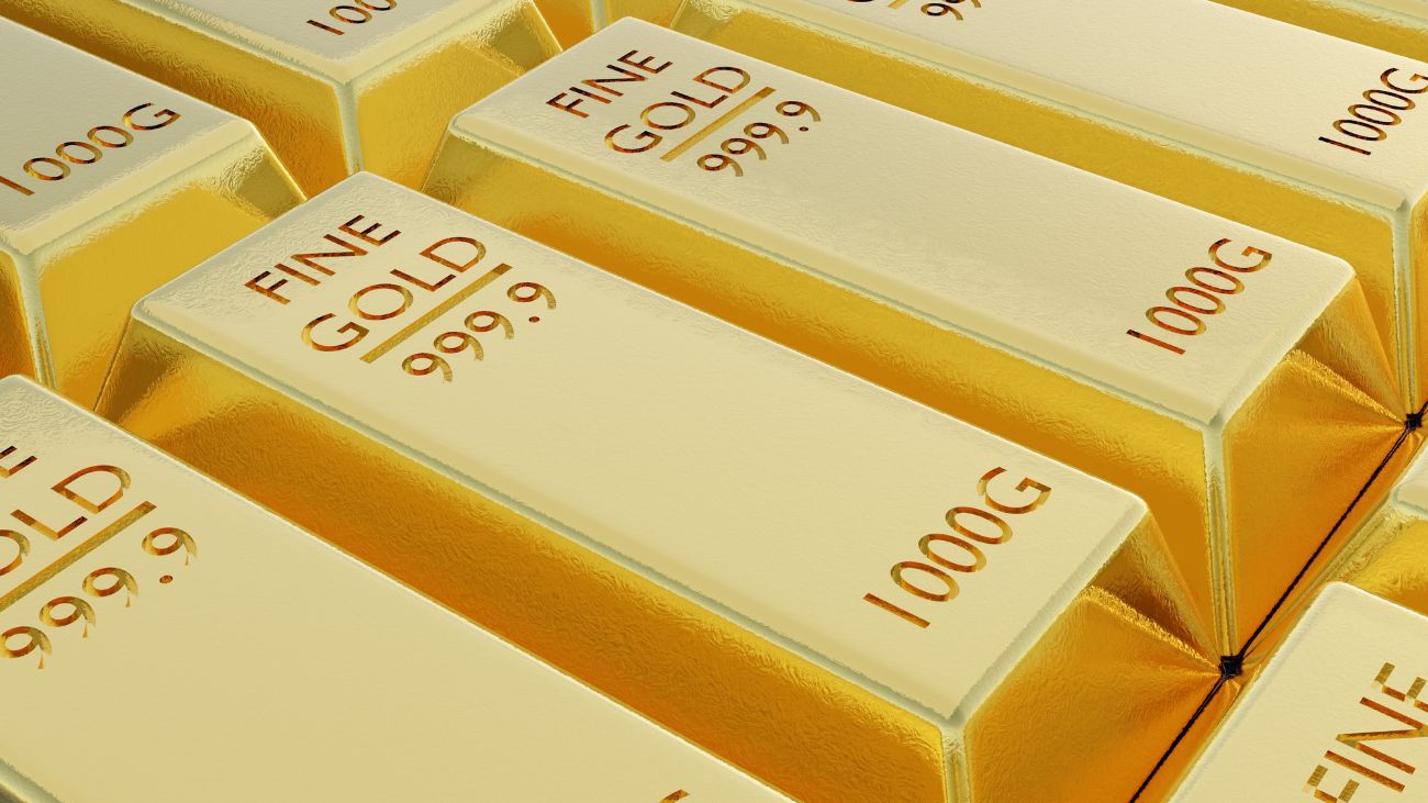Analistas prevén un alza del 27.3% en el precio del oro