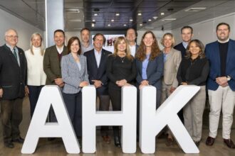 AHK Chile nombra a Víctor Ide presidente del nuevo directorio 2024-2025 y fortalece lazos comerciales entre Alemania y Chile