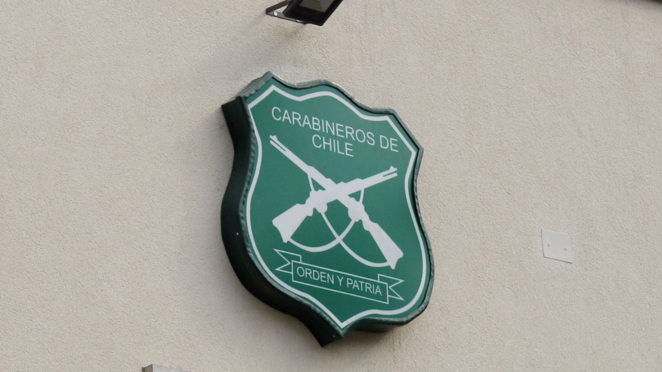 Cómo postular a los trabajos para civiles que ofrece Carabineros: Sueldos alcanzan casi el $1.800.000