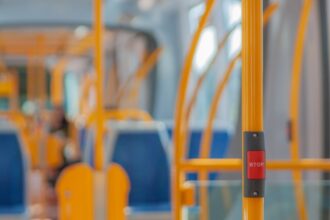 Rebaja de transporte para adultos mayores: Quiénes pueden acceder a un 50% de descuento en el pasaje