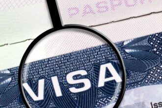 EE.UU. implementa tarifa de $250 reembolsable para turistas con visa bajo el "Gran Hermosa Ley Act