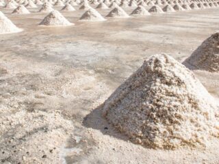Expansión área de acopio en Faena Pampa Blanca de SQM Industrial