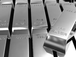 Plata en alza: alcanza nivel más alto en casi 14 años