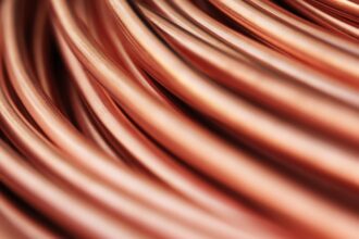 Chile eleva proyección de precio cobre pese a rezago en Collahuasi