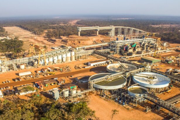 First Quantum considera prepago de oro para elevar su balance en Zambia