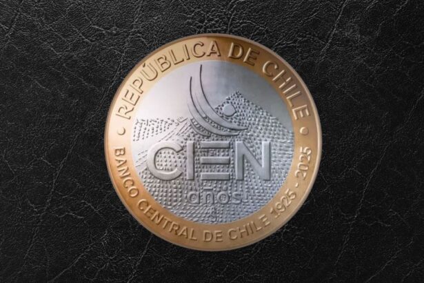 Nueva moneda de 100 pesos conmemorativa circula en Chile: conoce detalles