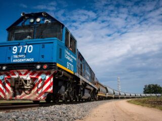 Privatización de Belgrano Cargas: división en tres unidades a rematar.