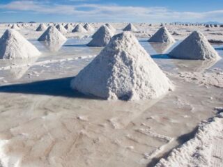 Rio Tinto adquiere proyecto de litio en Chile: historias y planes futuros