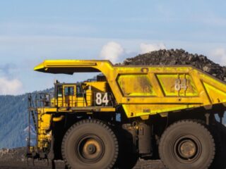 Adriatic Metals aumenta producción y reduce previsiones tras acuerdo con Dundee
