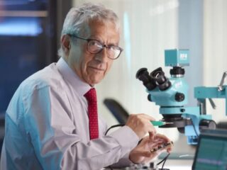 Dr. José Rodríguez recibe prestigioso premio en electrónica de potencia