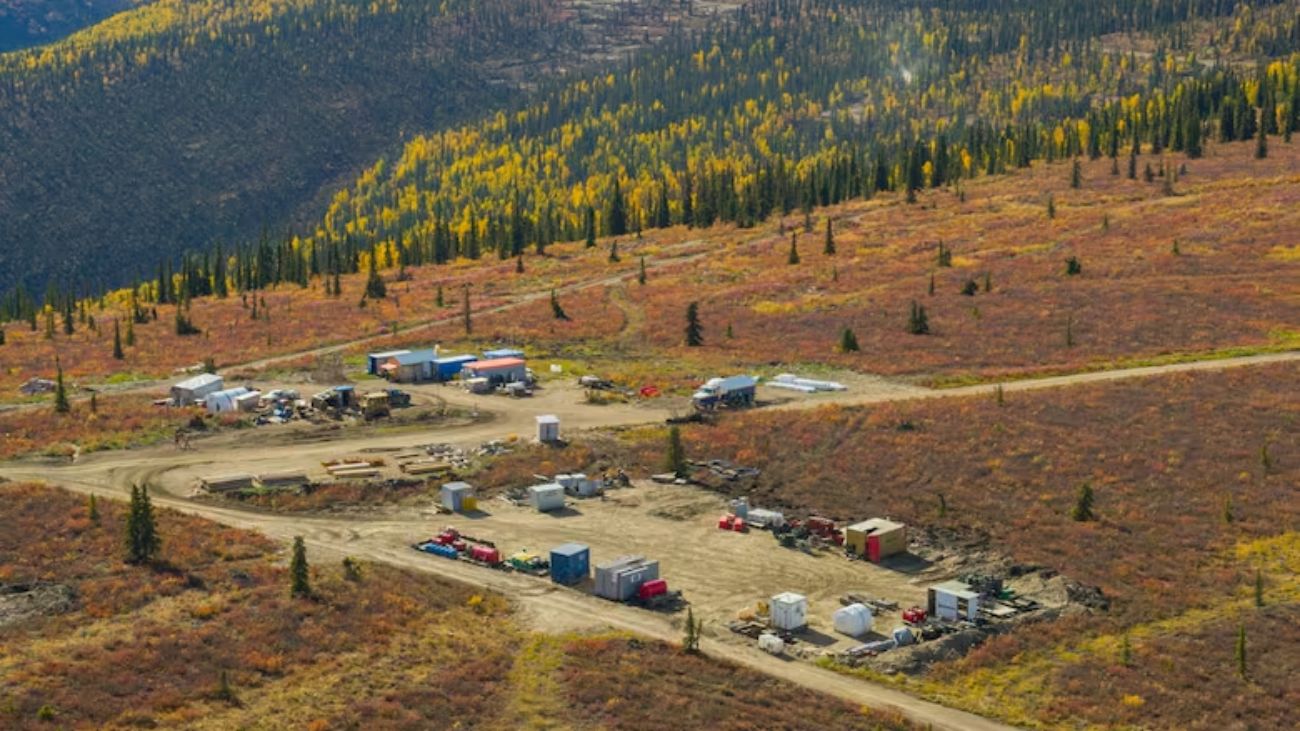 Venta de acciones de Kinross en proyecto White Gold en Yukon
