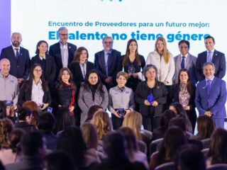 Feria laboral en Antofagasta impulsa empleo local y diversidad de género
