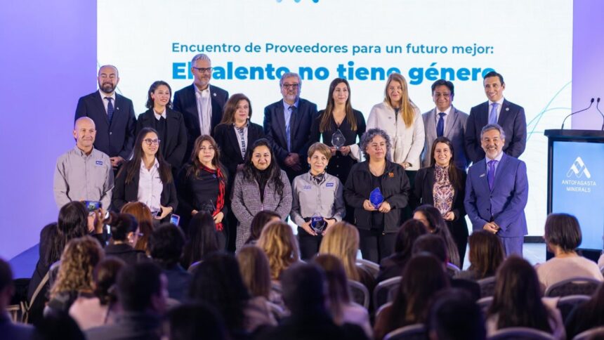 Feria laboral en Antofagasta impulsa empleo local y diversidad de género