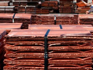 Colapso del cobre: "EE.UU. excluye cátodos de aranceles", arrasa mercados