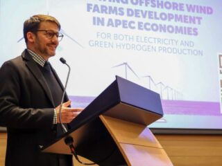 Éxito en seminario "Desarrollo de Parques Eólicos Marinos" en APEC Chile