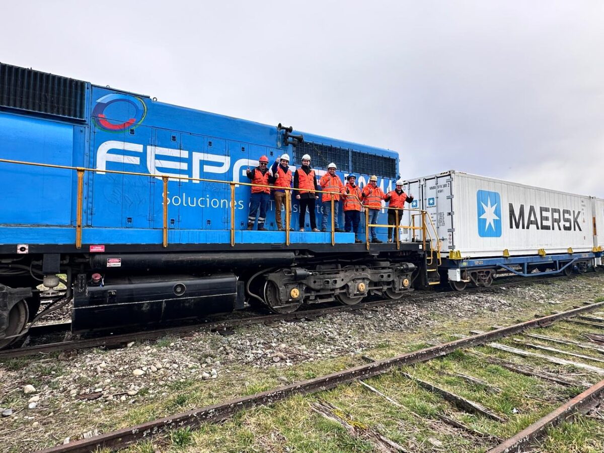 FEPASA retoma la Operación Ferroviaria de carga en Frutillar con el Tren más Austral de CHILE FEPASA retoma la Operación Ferroviaria de carga en Frutillar con el Tren más Austral de CHILE