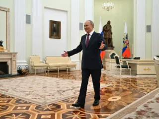 Putin invita a Trump a Moscú tras cumbre en Alaska