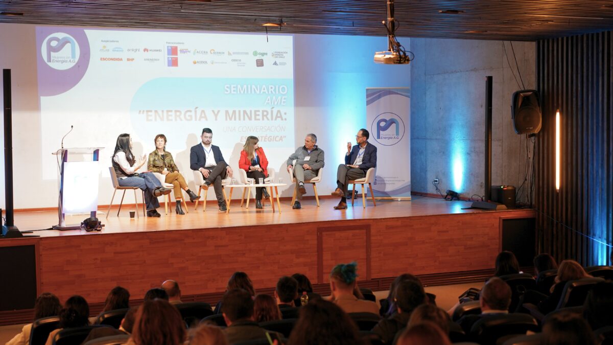 Energía y minería avanzan juntas: AME Chile articula encuentro intersectorial en Antofagasta con alta asistencia Energía y minería avanzan juntas: AME Chile articula encuentro intersectorial en Antofagasta con alta asistencia