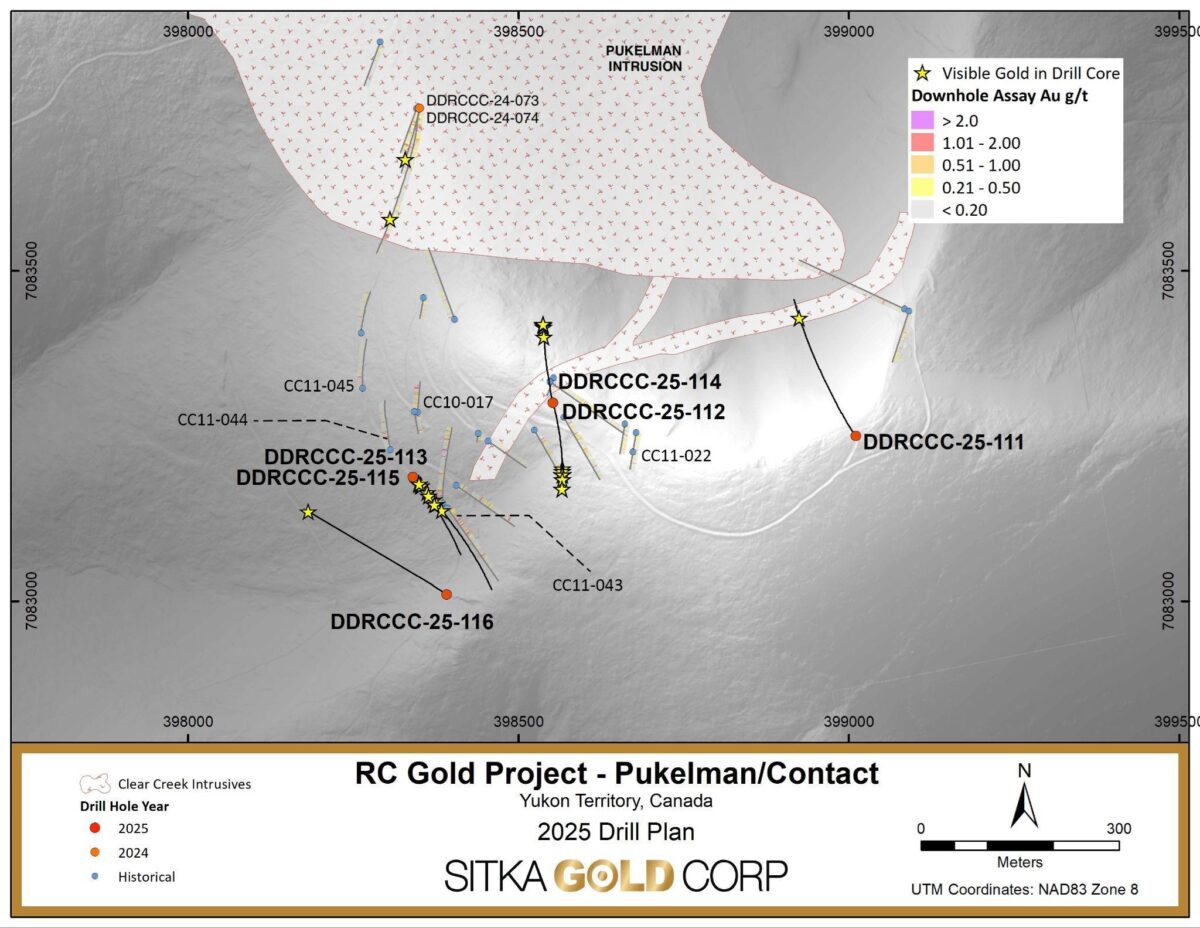 El oro de Sitka se cruza con múltiples ocurrencias de oro visible desde cerca de la superficie en seis pozos iniciales de perforación diamantina completados en la zona de contacto, Proyecto de oro RC, Yukón