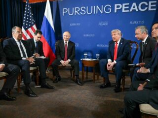 Histórico encuentro en Alaska: Putin y Trump se reúnen para discutir la guerra en Ucrania