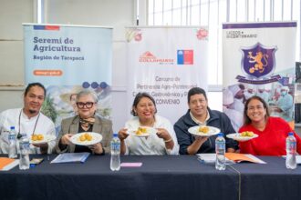 Establecimientos educativos destacan ingredientes y sabores tarapaqueños en competencia gastronómica