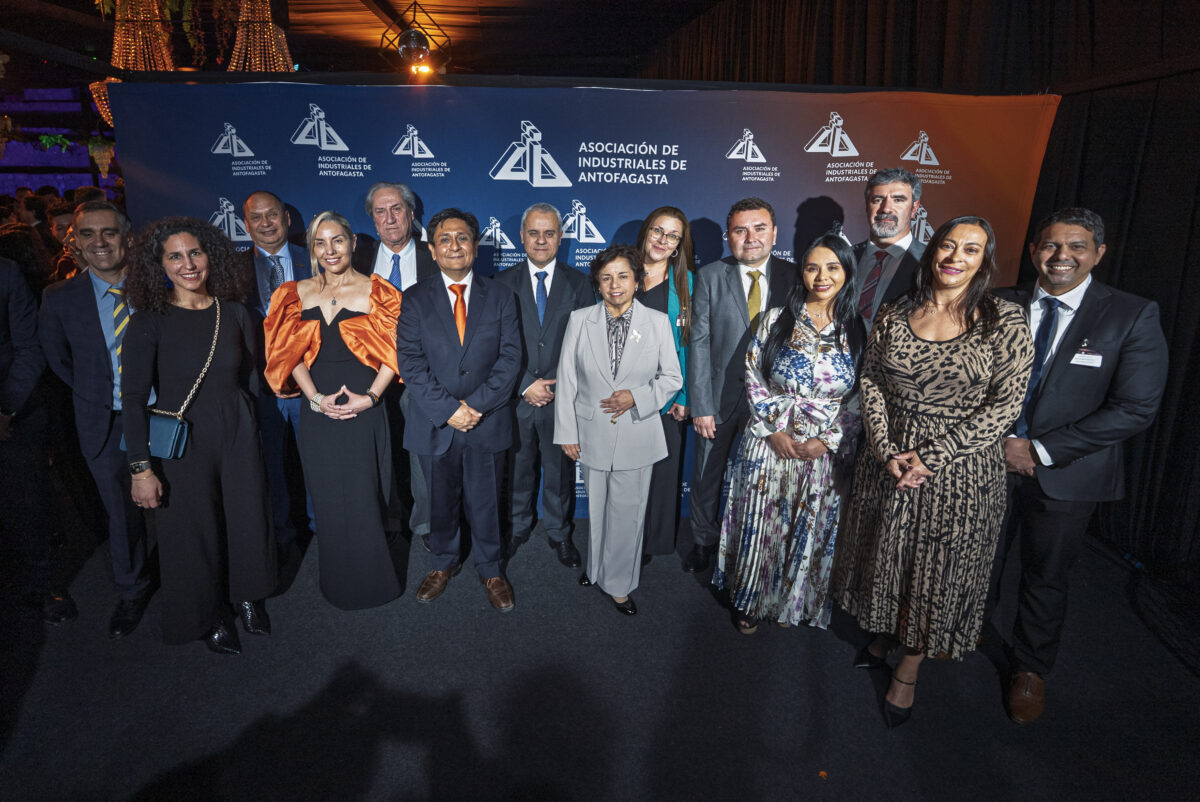 Presidente de Escondida | BHP es reconocido como ejecutivo del año de la industria minera
