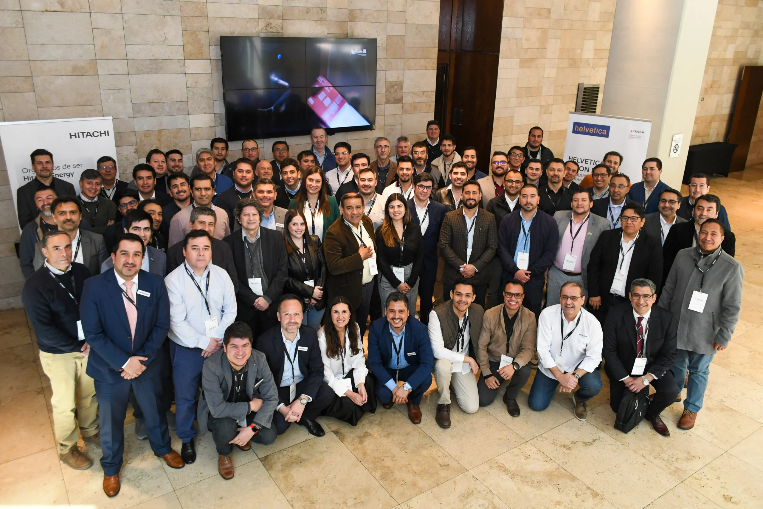 Seminario de Hitachi Energy refuerza estrategia de digitalización en transmisión eléctrica